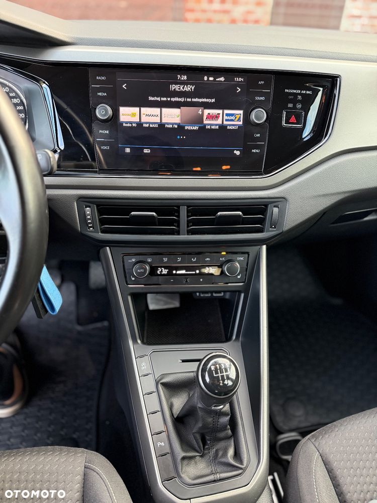 Volkswagen Polo 1.6 TDI SCR Trendline - 13