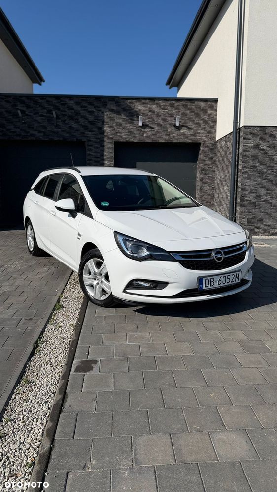 Opel Astra 1.6 BiTurbo D Start/Stop 120 Jahre - 1