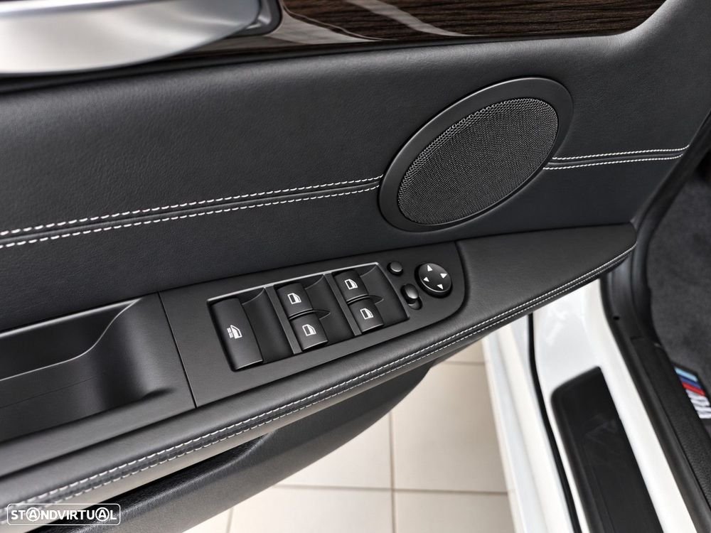 BMW Z4 20 i - 19