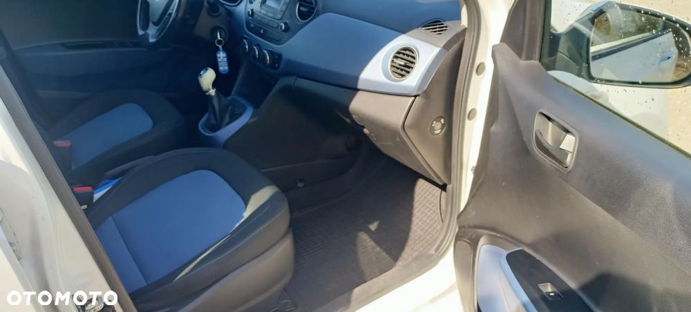 Hyundai i10 1.0 YES Gold - 9