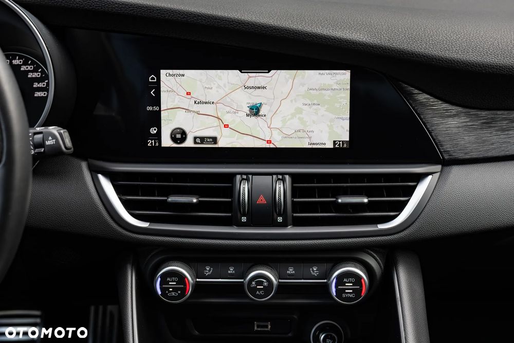 Alfa Romeo Giulia 2.0 Turbo Super - 32