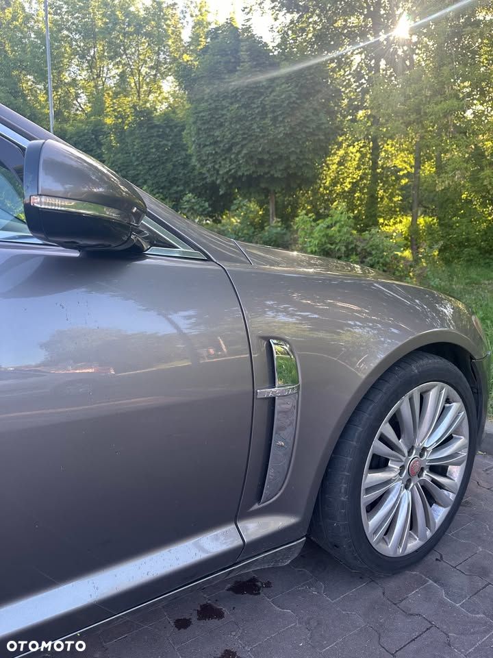 Jaguar XF 5.0 V8 Luxury - 10