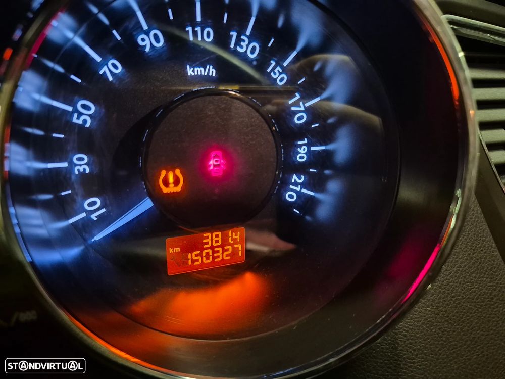 Peugeot 5008 1.6 HDi 7L Allure - 25