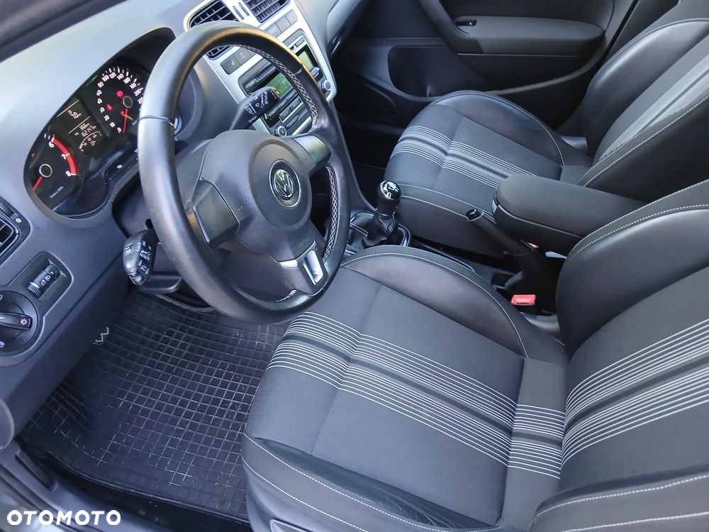 Volkswagen Polo 1.2 TSI MATCH - 18