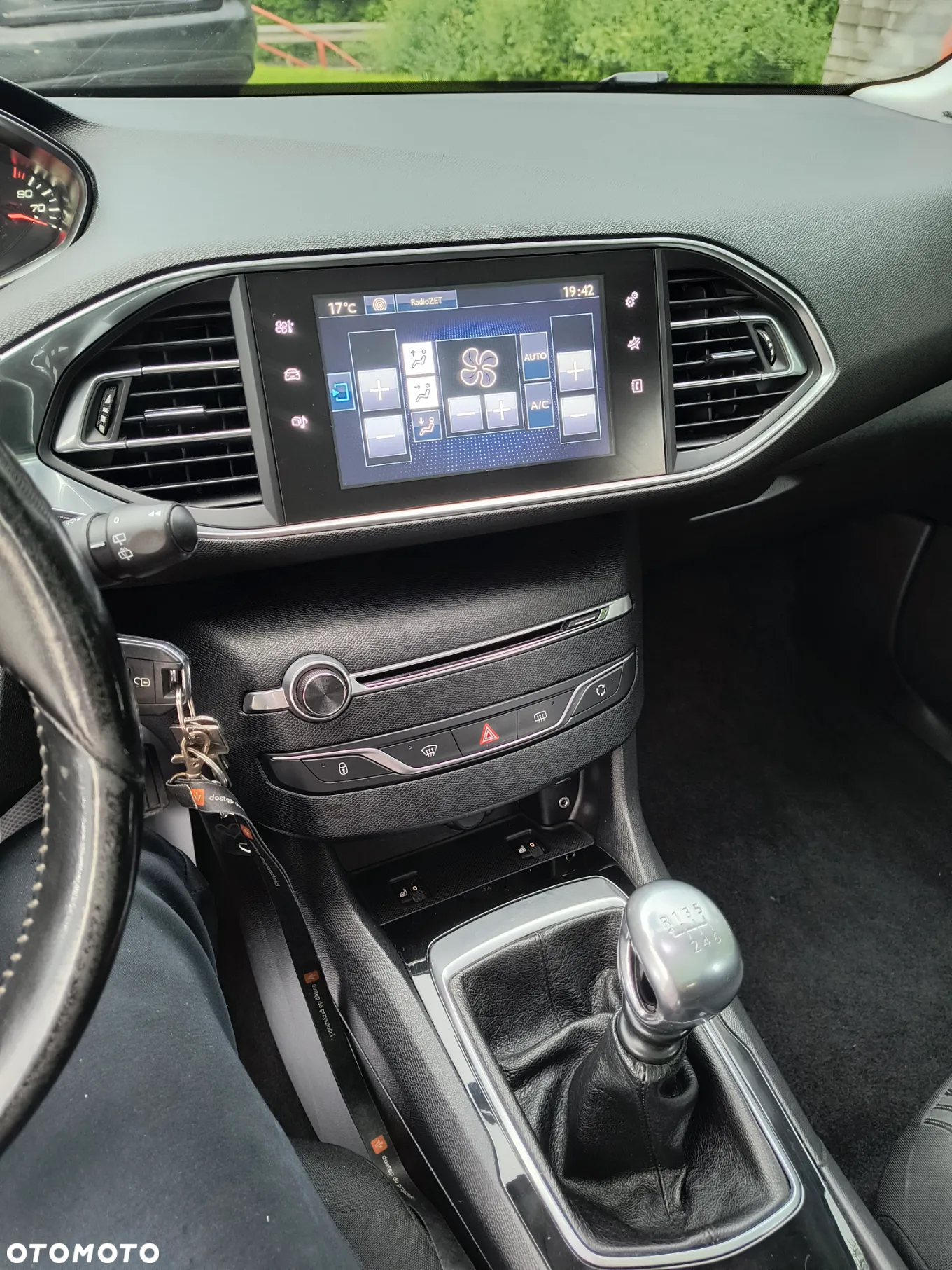 Peugeot 308 1.2 PureTech Allure S&S - 14