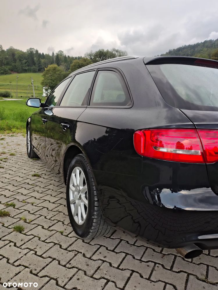 Audi A4 Avant - 10