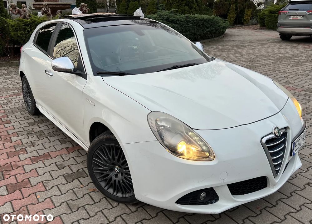 Alfa Romeo Giulietta 2.0 JTDM 16V - 4