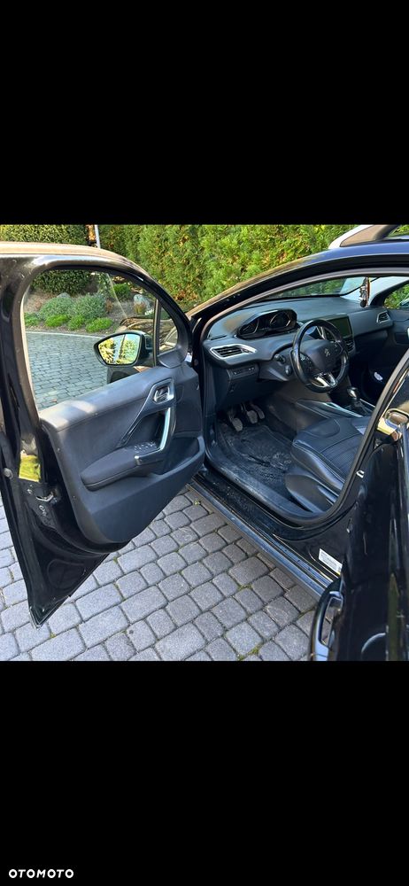 Peugeot 2008 1.6 VTi Style - 21