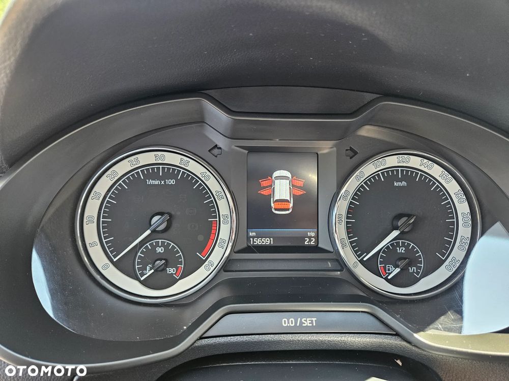 Skoda Octavia 2.0 TDI Drive DSG - 23