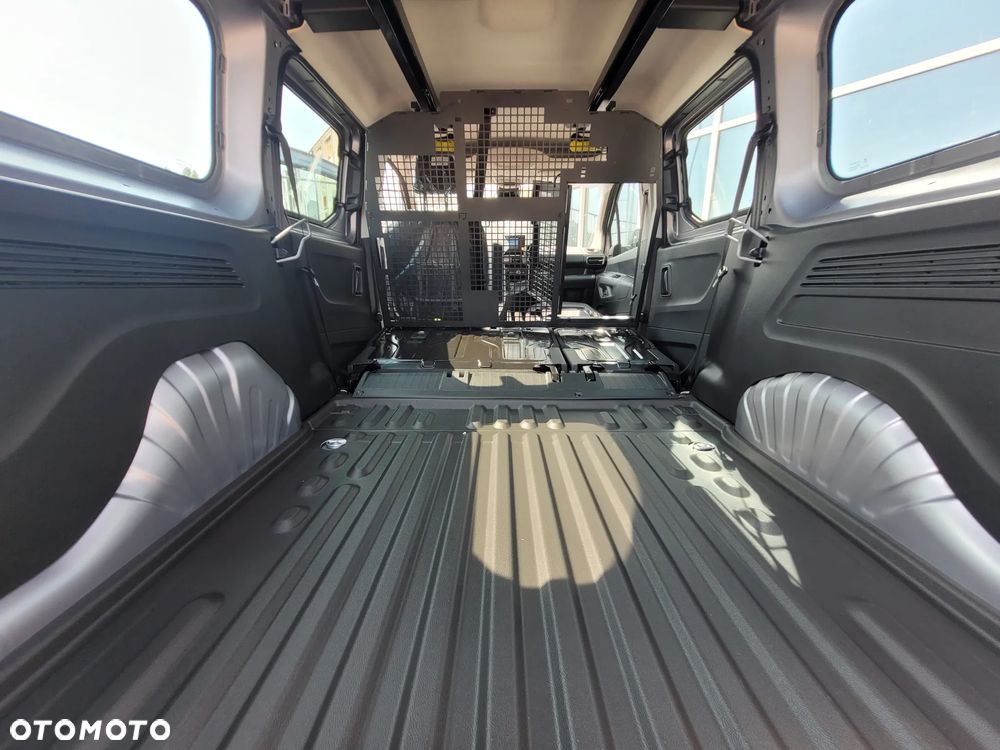 Fiat Doblo Crew Cab - 16