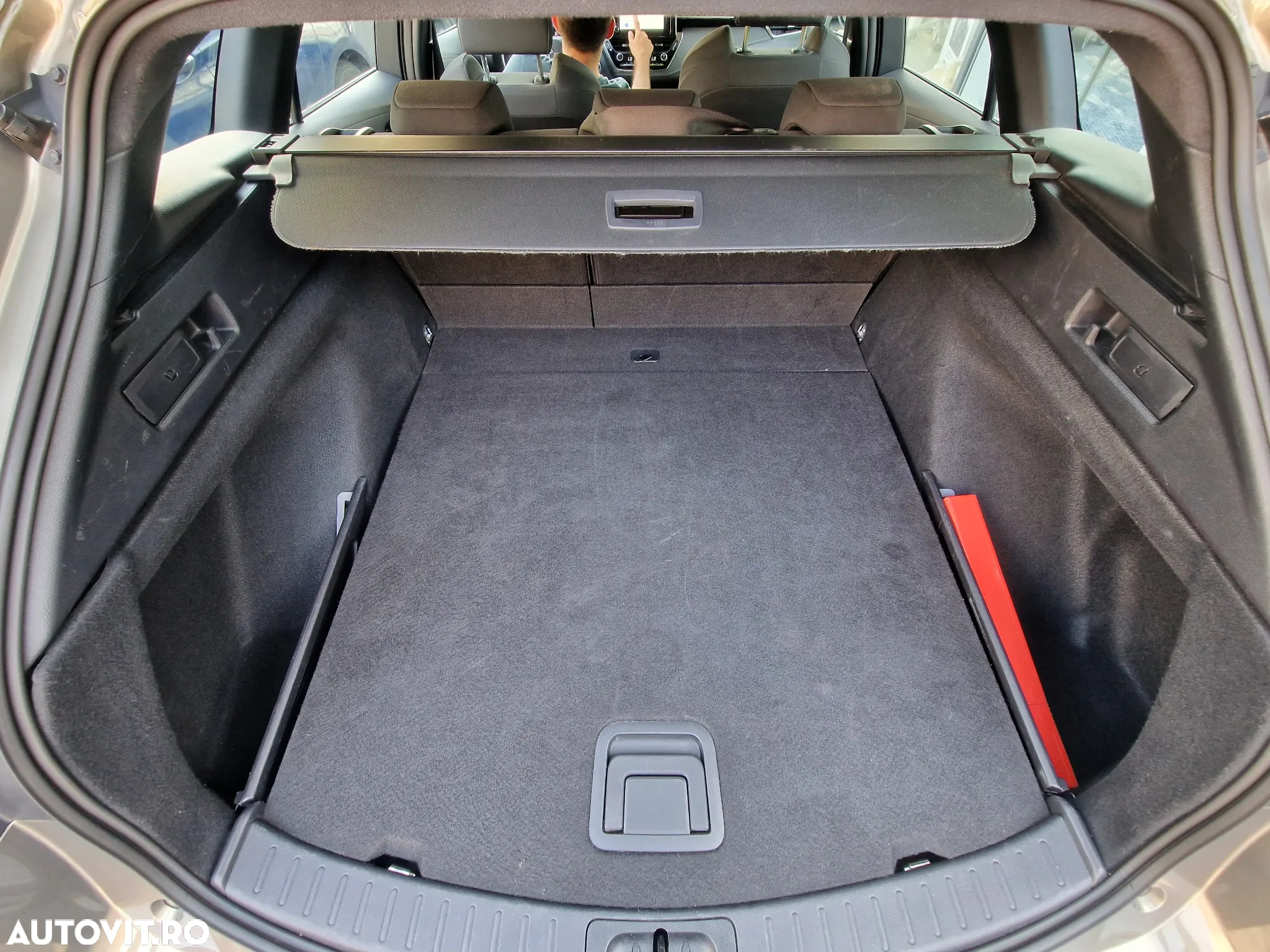 Toyota Corolla 1.8 HSD TS Dynamic - 23