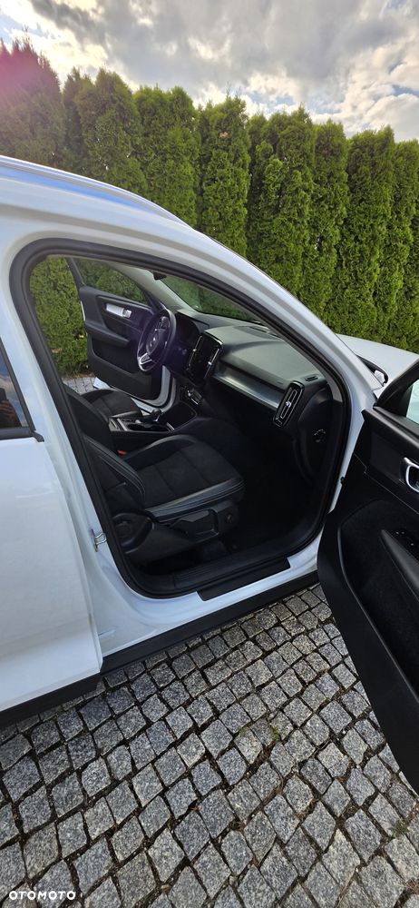 Volvo XC 40 ver-d3 - 24