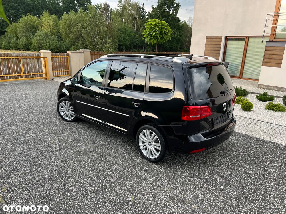 Volkswagen Touran 2.0 TDI DPF Highline - 4