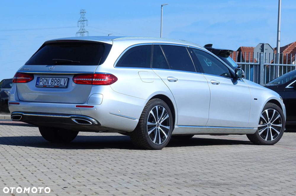 Mercedes-Benz Klasa E 300 de 9G-TRONIC Exclusive - 36