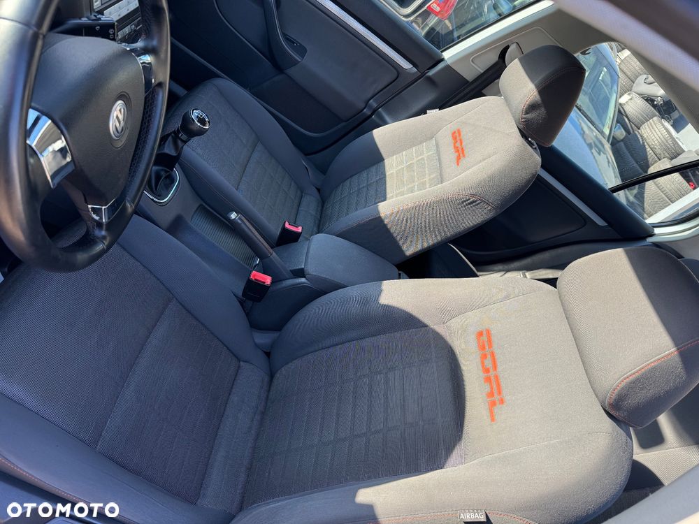 Volkswagen Golf 1.6 Goal - 23