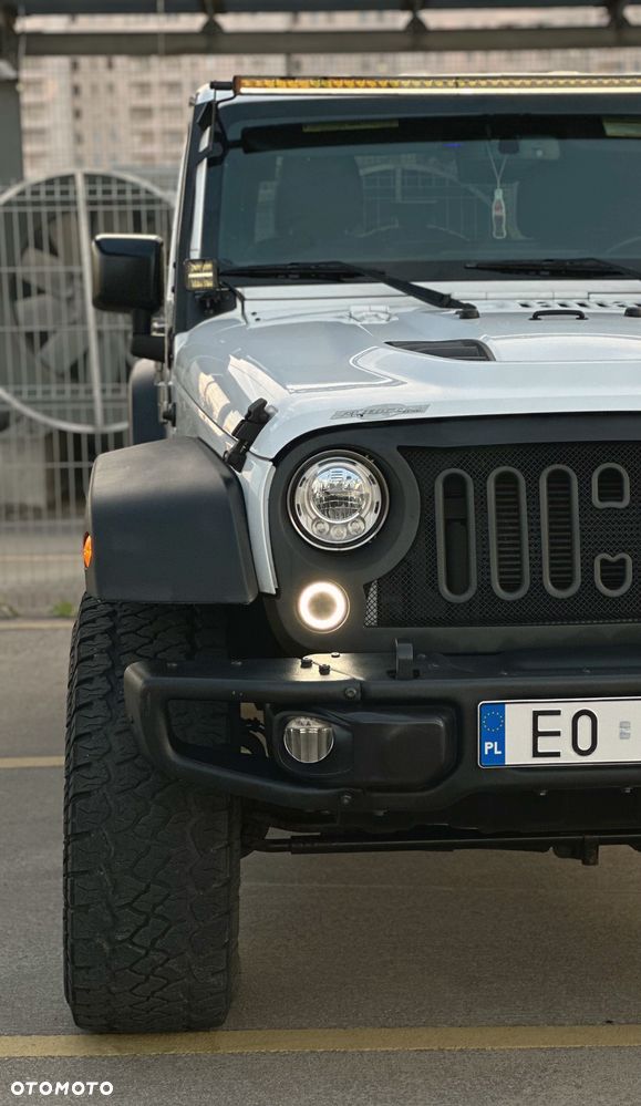 Jeep Wrangler 3.6 Unlim 75th Anniv - 6
