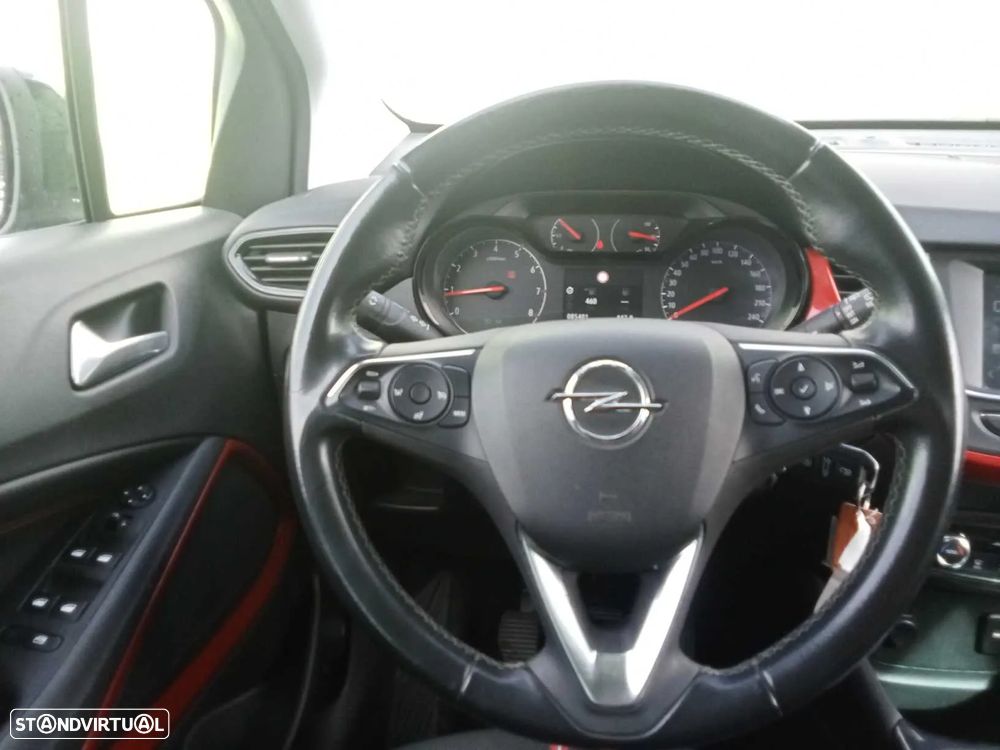 Opel Crossland 1.2 T GS Line - 13