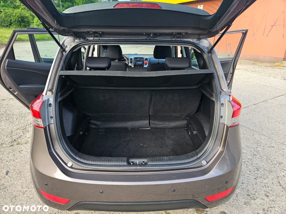 Hyundai ix20 1.4 CRDi Comfort - 27