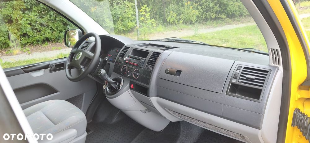 Volkswagen TRANSPORTER T5 - 35