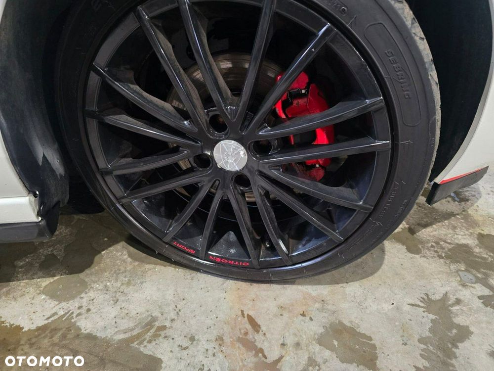 Citroën DS3 1.6 THP SportChic - 36