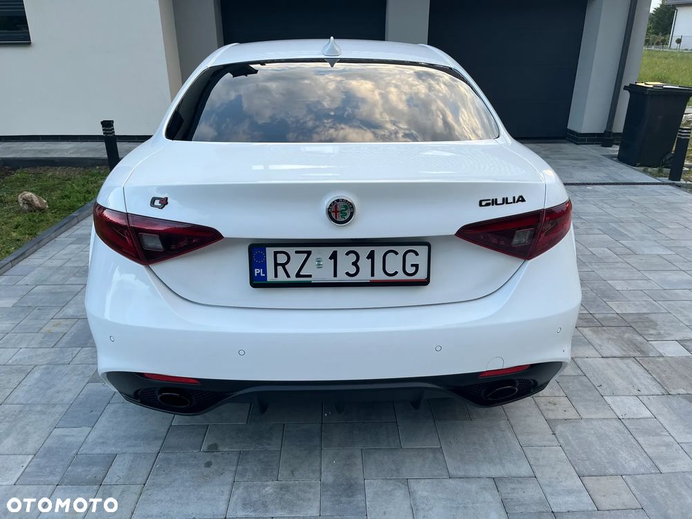 Alfa Romeo Giulia 2.0 Turbo Veloce Q4 - 9