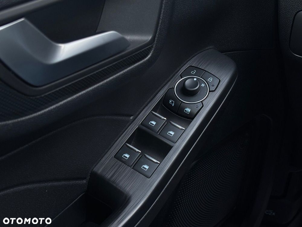 Ford Kuga - 28