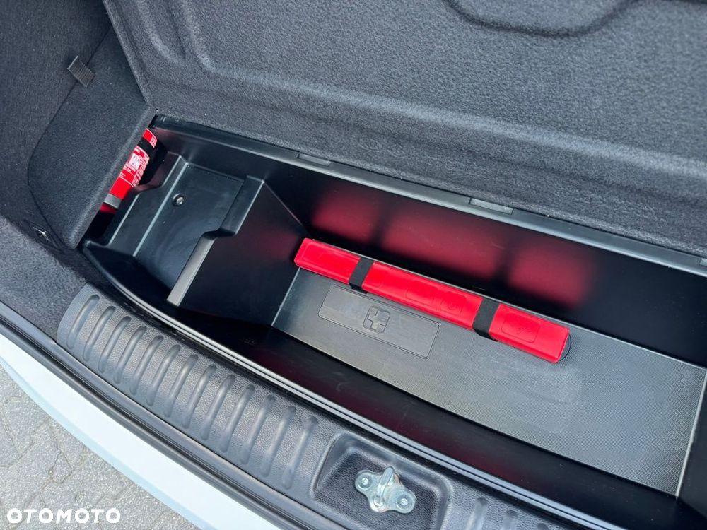 Kia Ceed 1.5 T-GDI M - 21