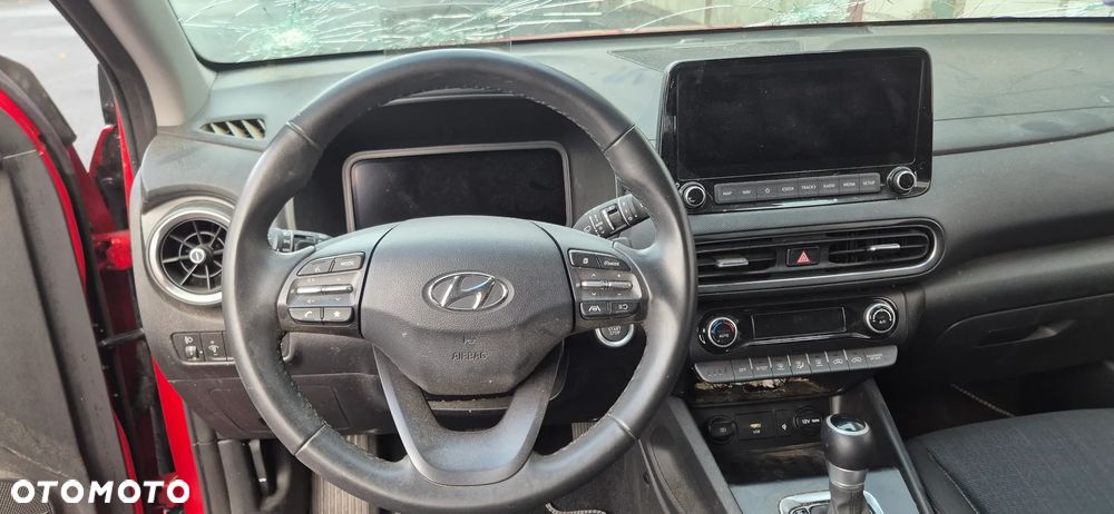 Hyundai Kona - 24
