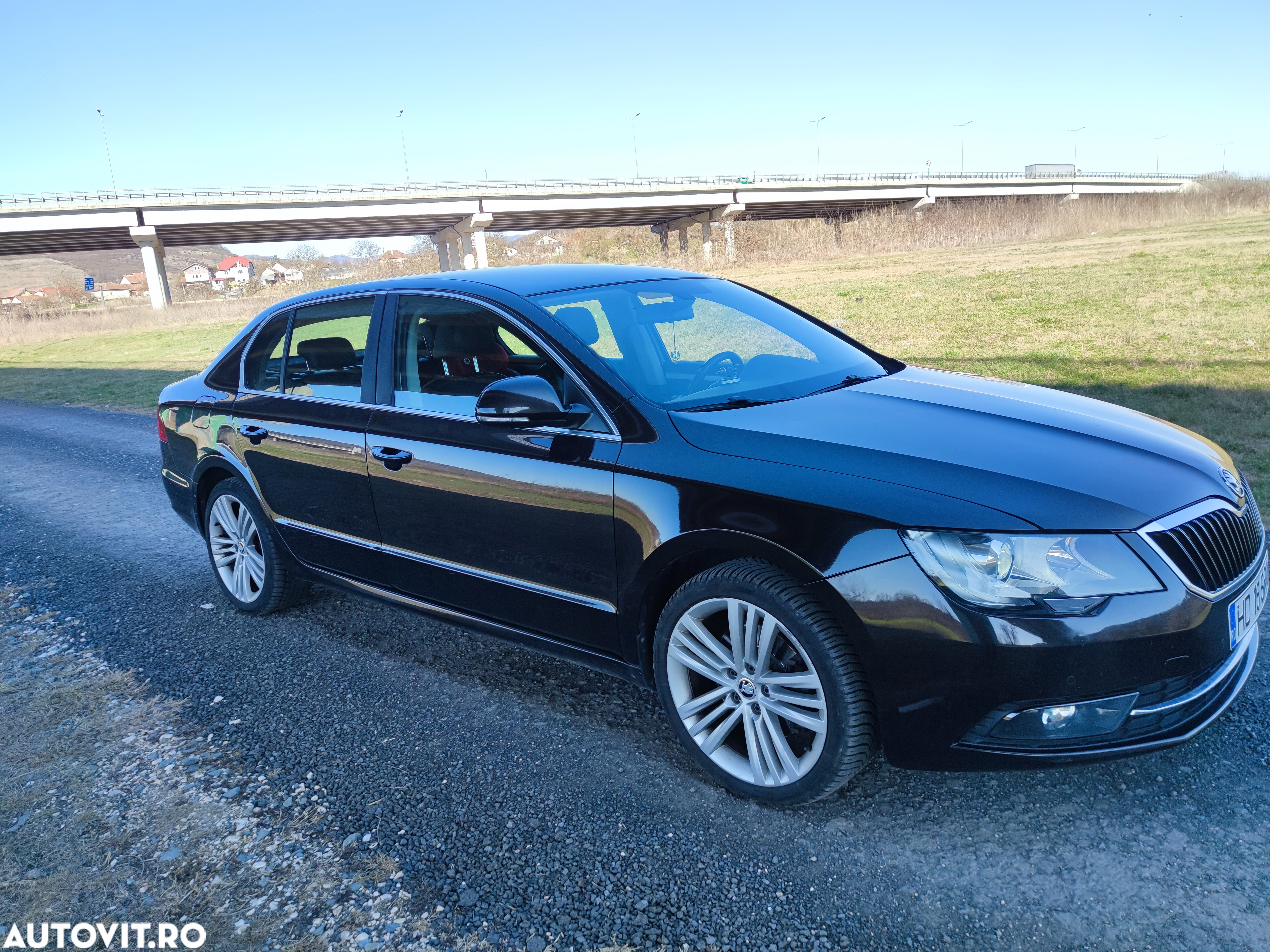 Skoda Superb Combi 2.0 TDI Active DSG - 3
