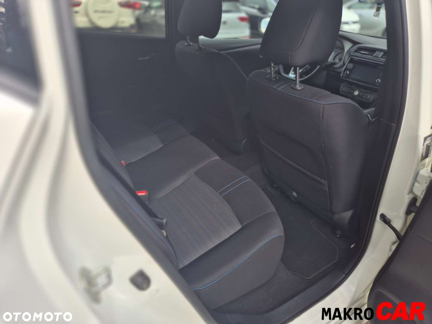 Nissan Leaf - 17