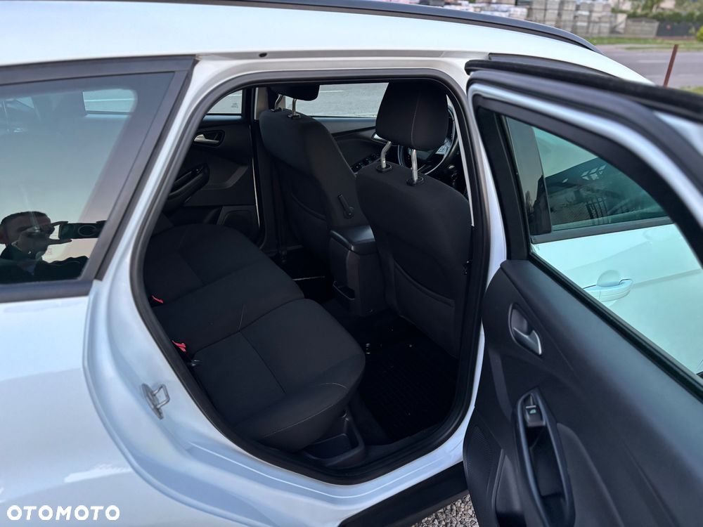 Ford Focus - 12