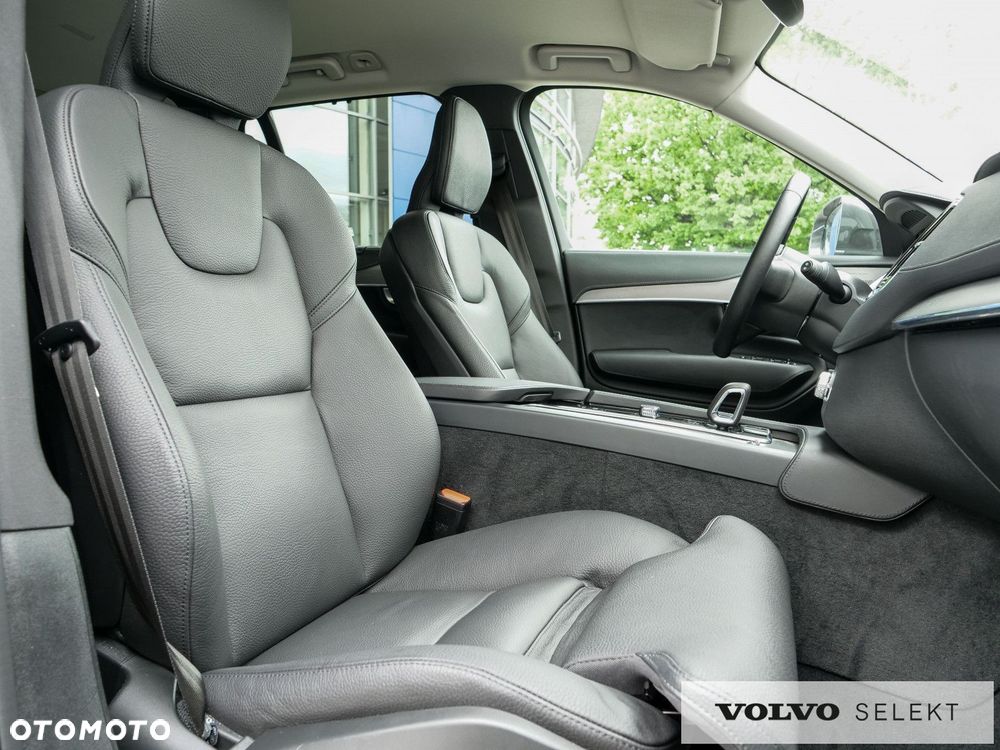 Volvo XC 90 - 32