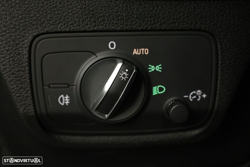 Audi Q2 30 TFSI Advanced - 18