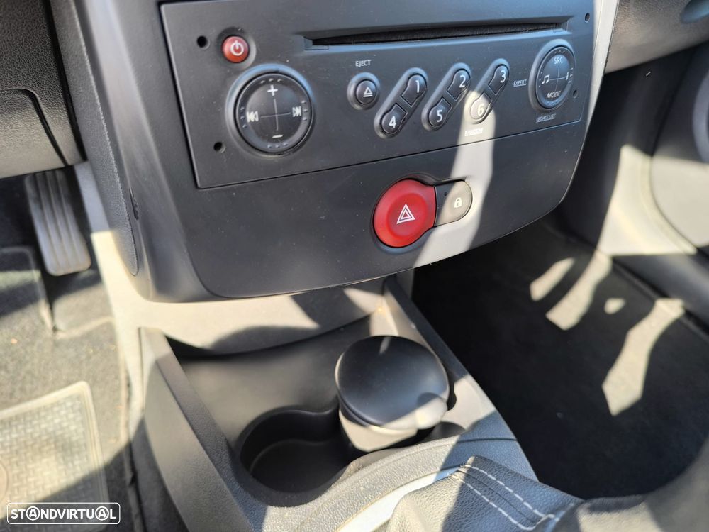 Renault Clio 1.5 dCi Dynamique Luxe - 35