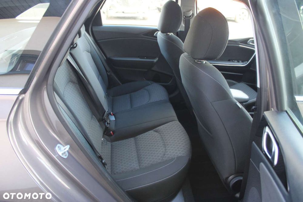 Kia Ceed - 20