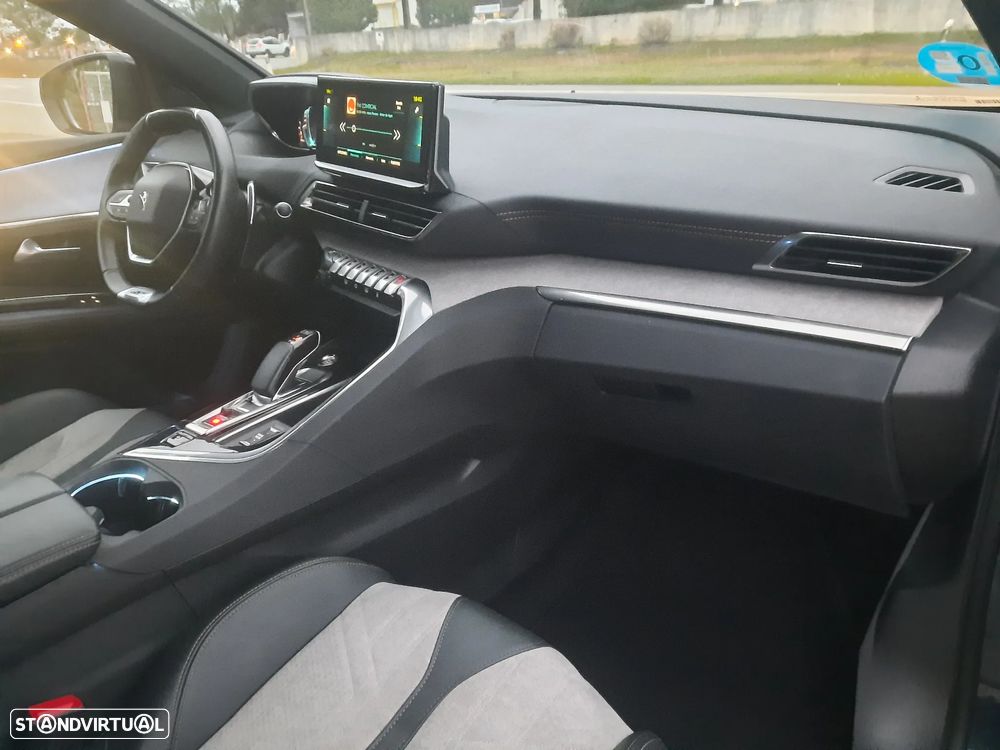 Peugeot 3008 1.6 Hybrid4 GT e-EAT8 - 34