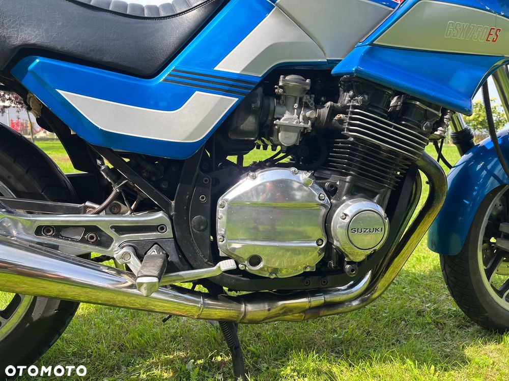 Suzuki GSX - 8