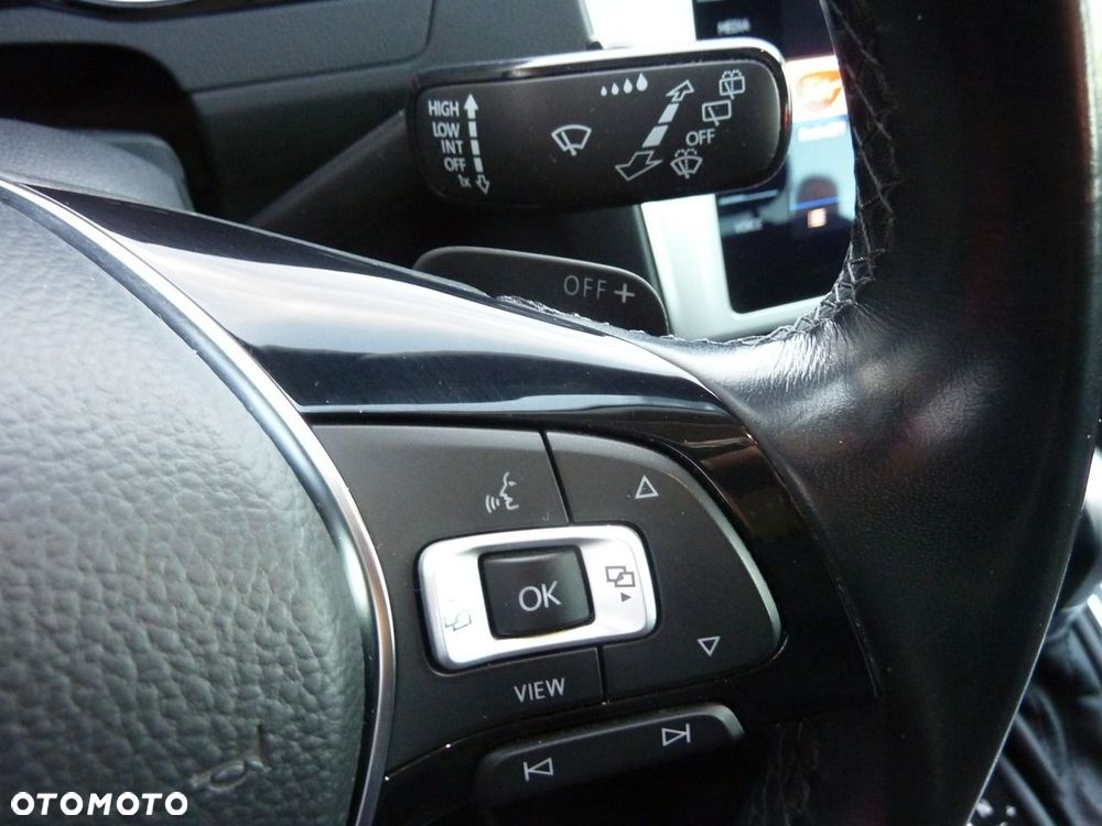 Volkswagen Passat - 35