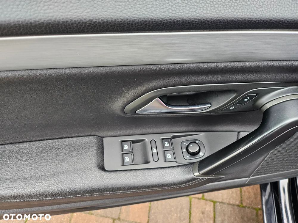 Volkswagen CC 2.0 TDI BlueMotion Technology - 19