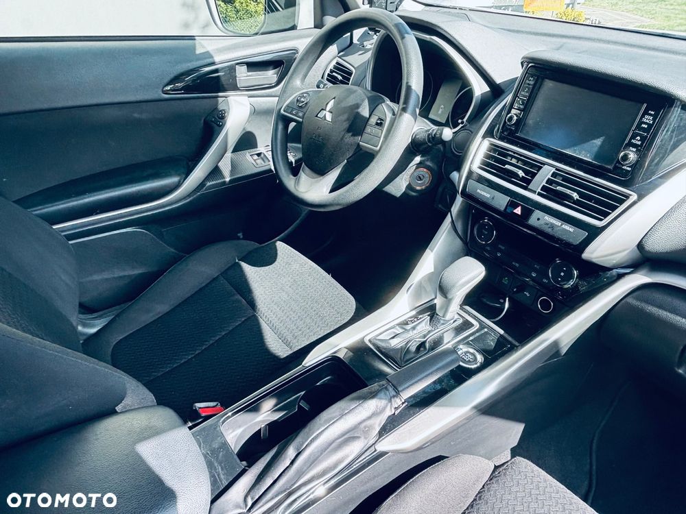 Mitsubishi Eclipse Cross - 22