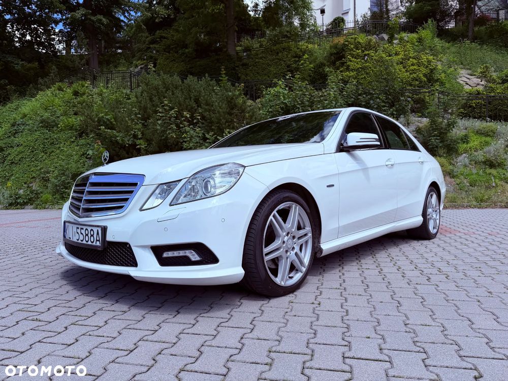 Mercedes-Benz Klasa E 200 CGI BlueEffICIENCY - 13
