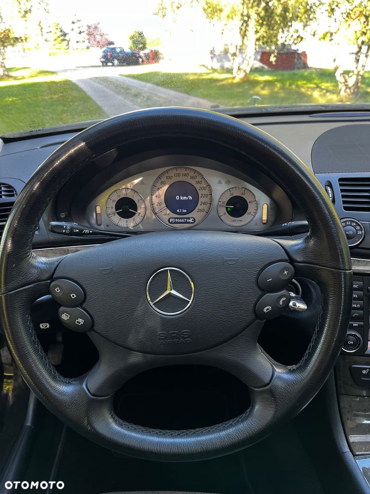 Mercedes-Benz Klasa E 220 CDI Automatik Avantgarde DPF BusinessEDITION - 22