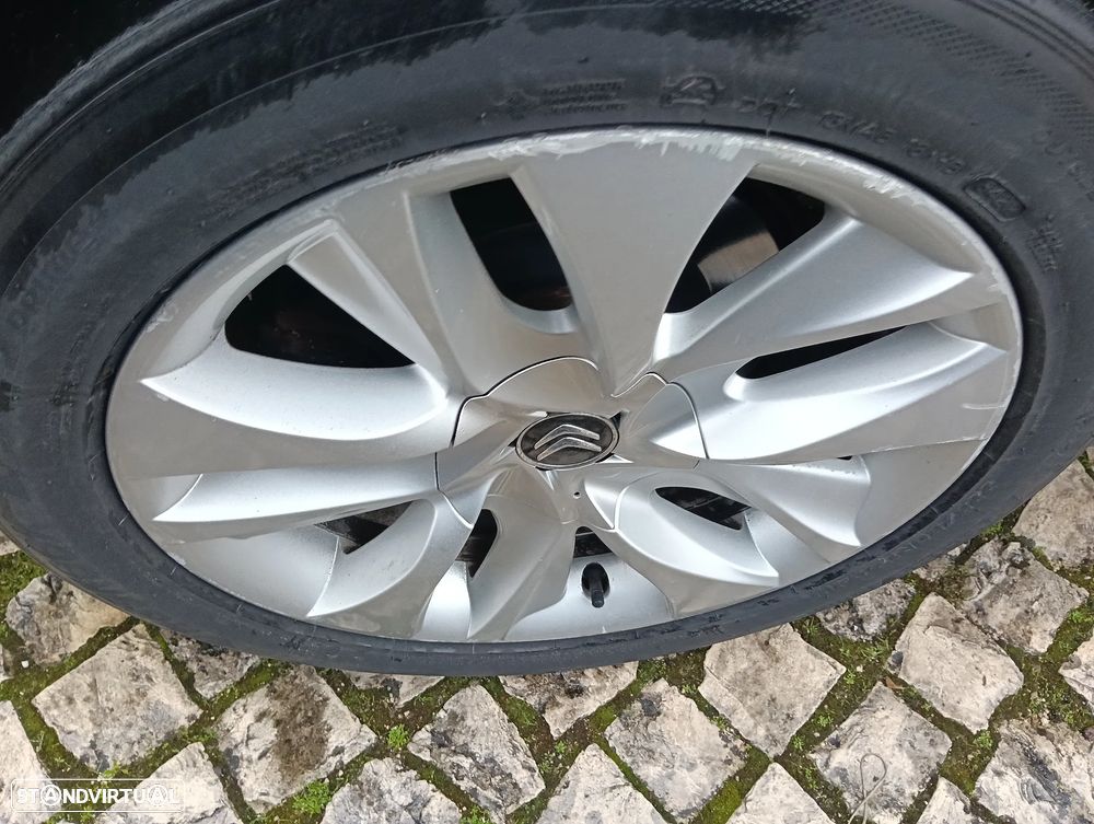 Citroën DS5 2.0 HDi Hybrid4 So Chic CMP6 - 23