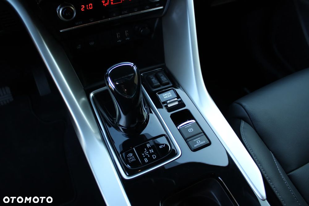 Mitsubishi Eclipse Cross 2.4 PHEV Intense Plus - 33