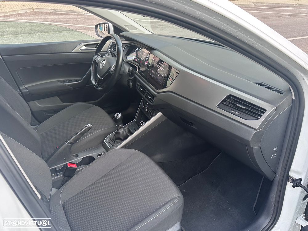 VW Polo 1.0 Comfortline - 23