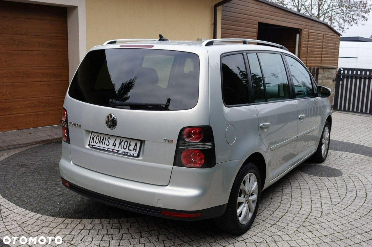 Volkswagen Touran - 6