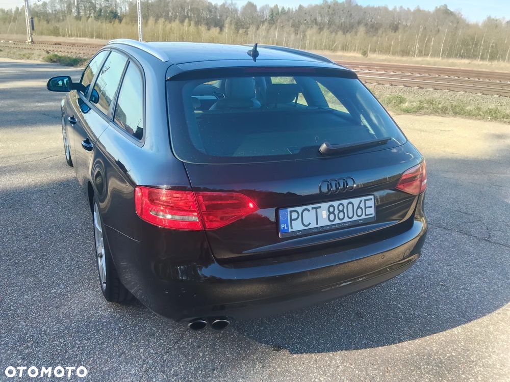 Audi A4 Avant - 4