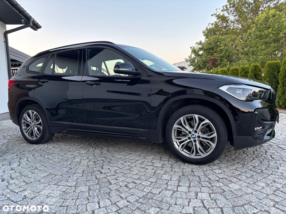 BMW X1 sDrive18d Sport Line - 13
