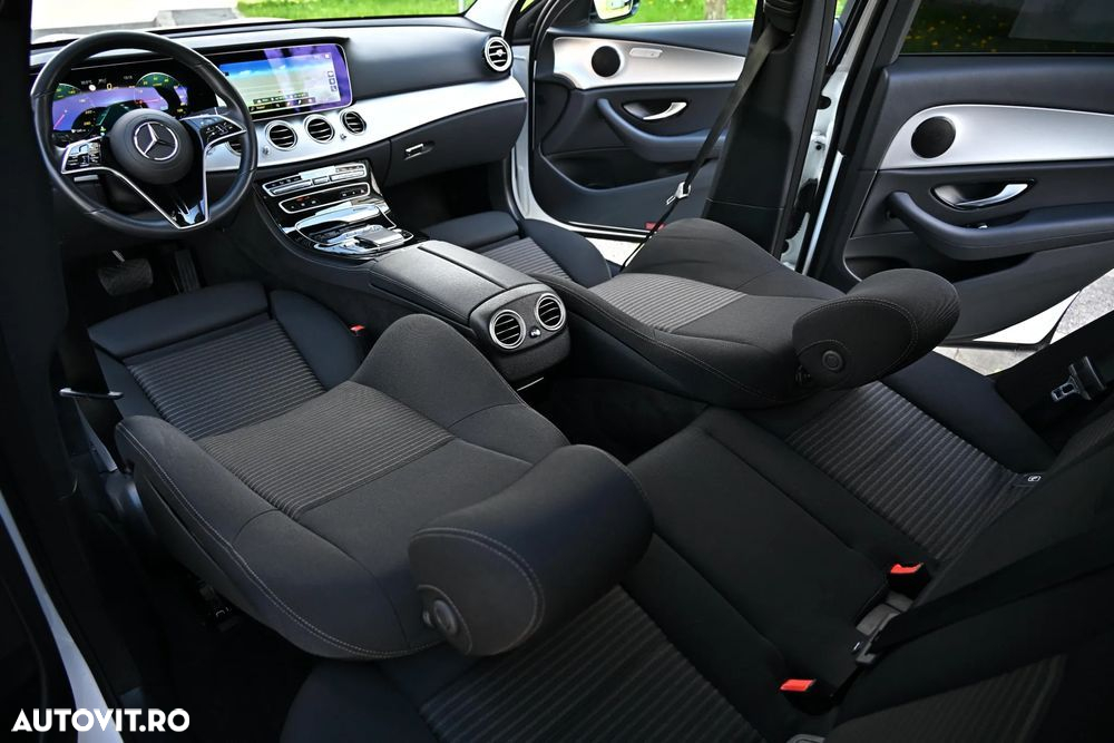 Mercedes-Benz E 300 Hybrid de T-Modell 4MATIC Aut. - 21