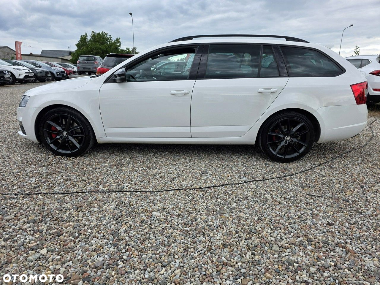 Skoda Octavia 2.0 TDI RS Challenge DSG - 23